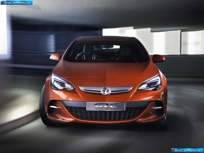 2010 Vauxhall Gtc Paris Concept - фотография 12 из 24