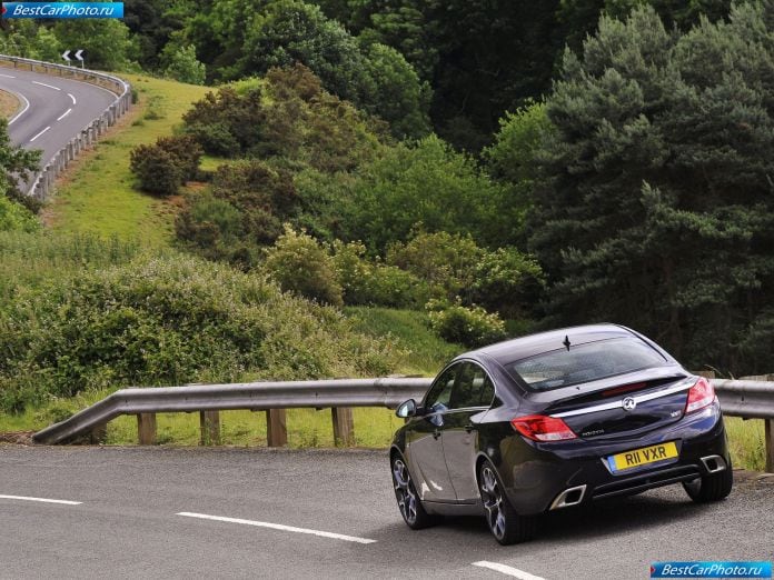 2010 Vauxhall Insignia Vxr - фотография 45 из 75