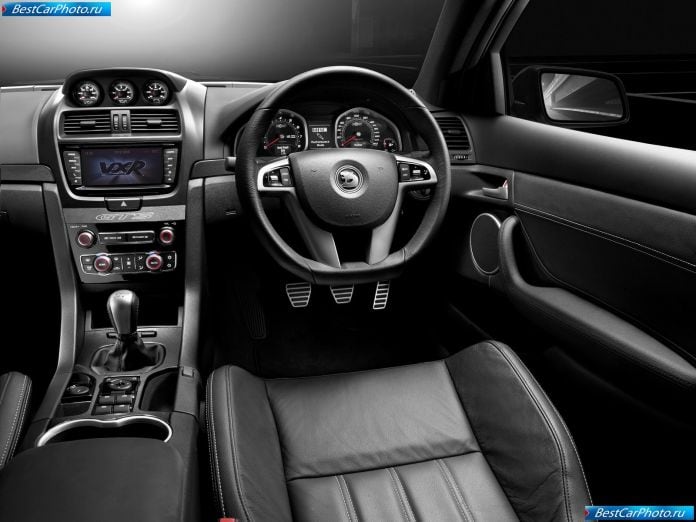 2011 Vauxhall Vxr8 - фотография 77 из 84