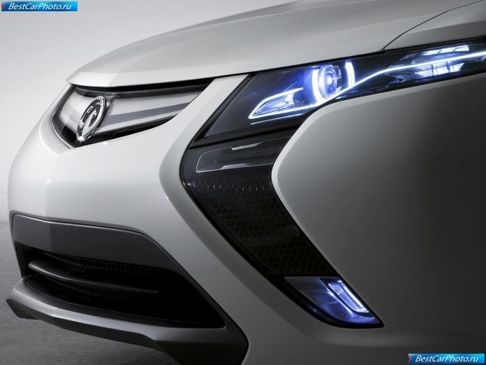 2012 Vauxhall Ampera - фотография 8 из 8 2012 Vauxhall Ampera - фотография 8 из 8
