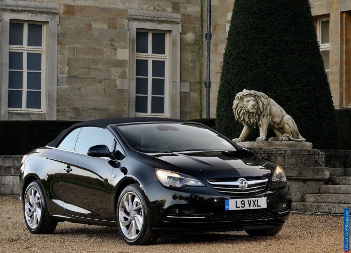 2013 Vauxhall Cascada - фотография 17 из 61
