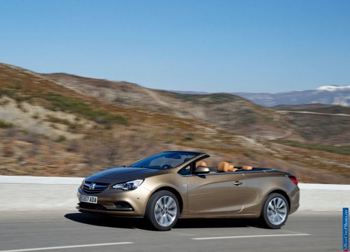 2013 Vauxhall Cascada - фотография 19 из 61