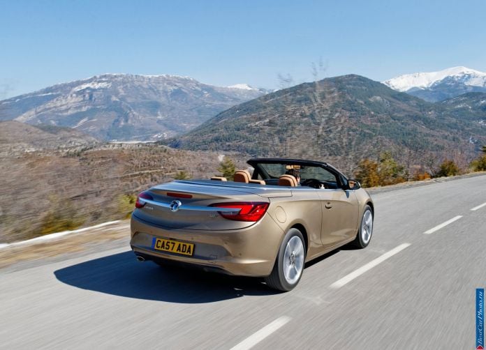 2013 Vauxhall Cascada - фотография 38 из 61
