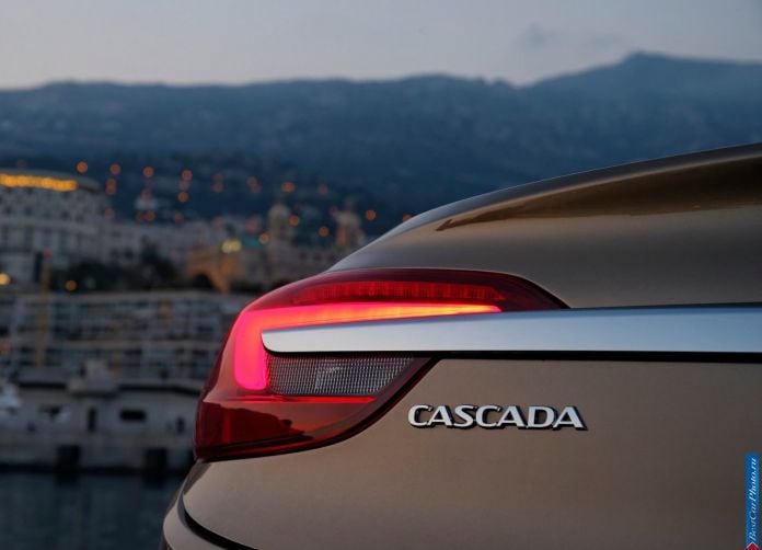 2013 Vauxhall Cascada - фотография 53 из 61