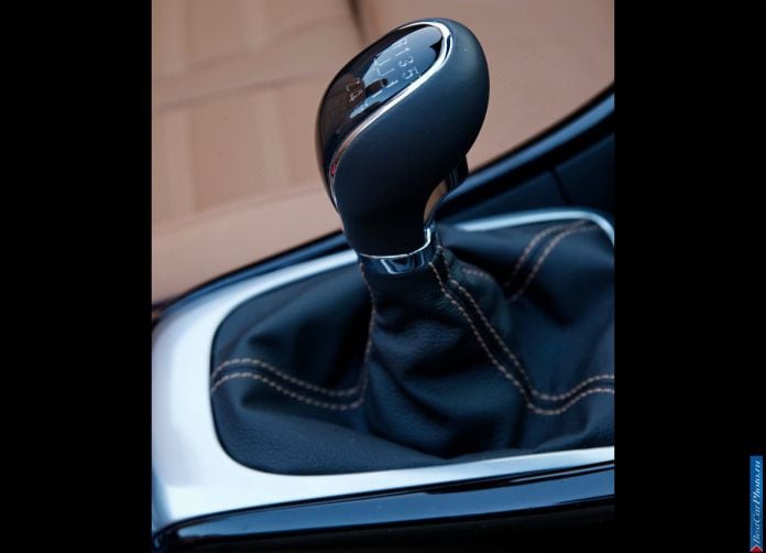 2013 Vauxhall Cascada - фотография 60 из 61