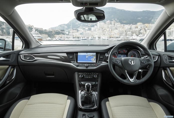 2016 Vauxhall Astra Sports Tourer - фотография 38 из 45 2016 Vauxhall Astra Sports Tourer - фотография 38 из 45