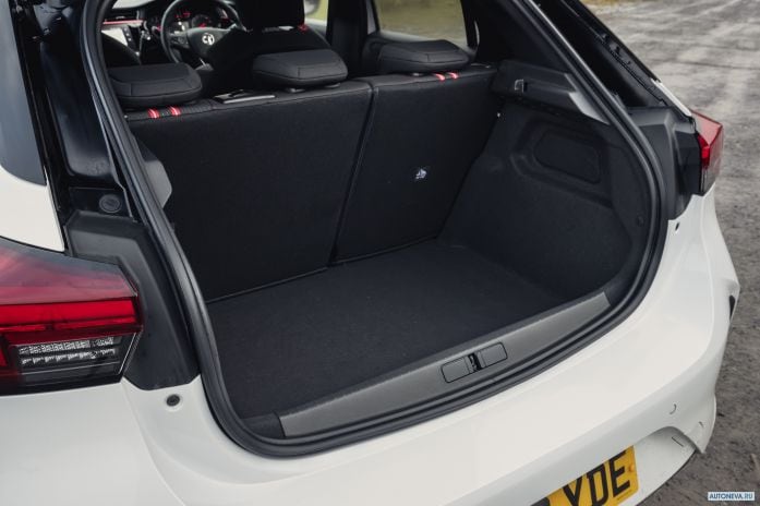 2019 Vauxhall Corsa SRI - фотография 30 из 40