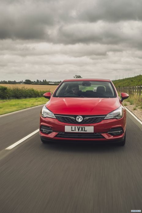 2020 Vauxhall Astra - фотография 4 из 40