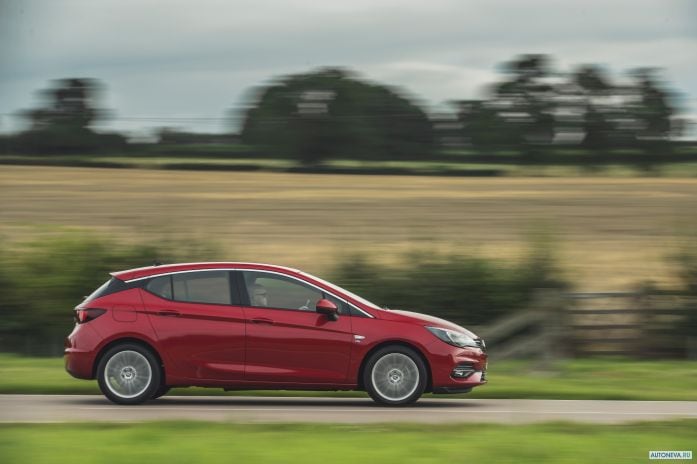 2020 Vauxhall Astra - фотография 18 из 40