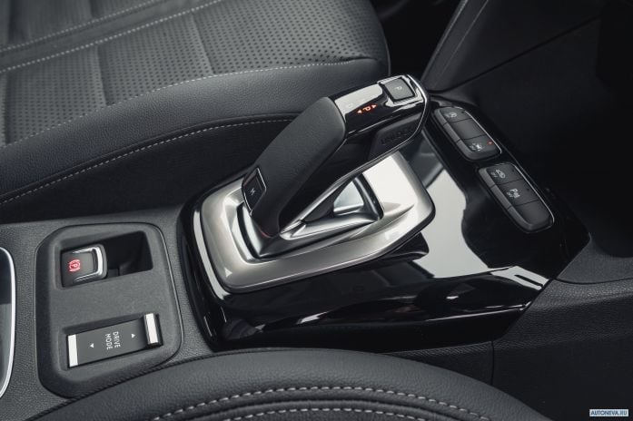 2020 Vauxhall Corsa Ultimate - фотография 28 из 40 2020 Vauxhall Corsa Ultimate - фотография 28 из 40