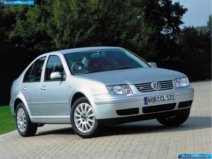 1998 Volkswagen Bora - фотография 1 из 10