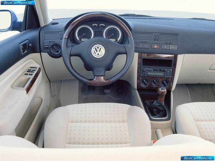 1998 Volkswagen Bora - фотография 9 из 10