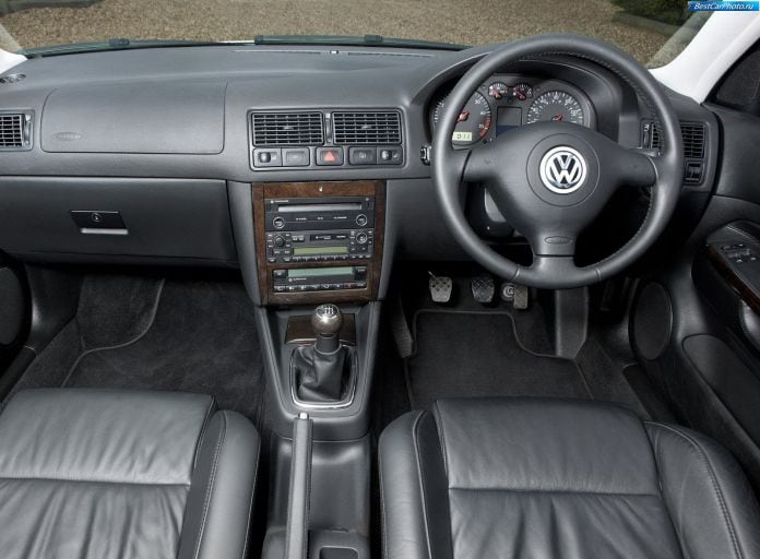1998 Volkswagen Golf IV GTI - фотография 3 из 29