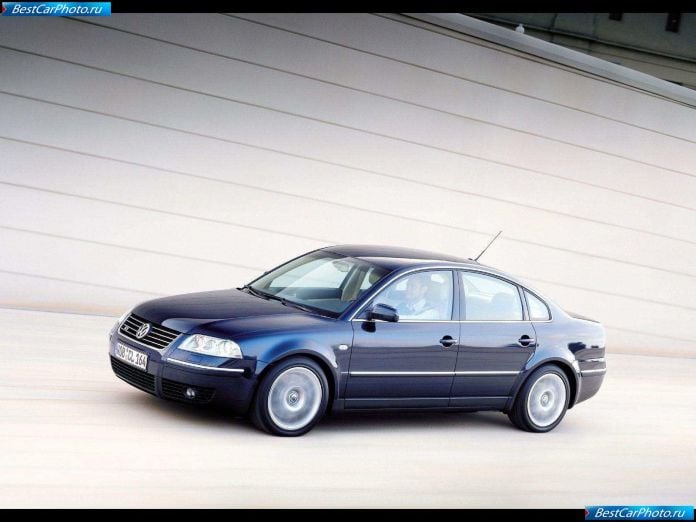 2001 Volkswagen Passat W8 - фотография 6 из 53