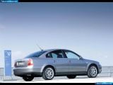 volkswagen_2001-passat_w8_1600x1200_012.jpg