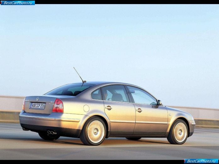 2001 Volkswagen Passat W8 - фотография 15 из 53