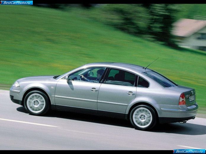 2001 Volkswagen Passat W8 - фотография 17 из 53 2001 Volkswagen Passat W8 - фотография 17 из 53