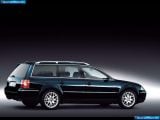 volkswagen_2001-passat_w8_variant_1600x1200_011.jpg