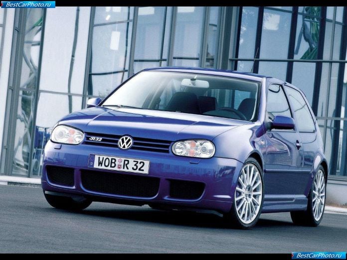 2002 Volkswagen Golf R32 - фотография 8 из 34