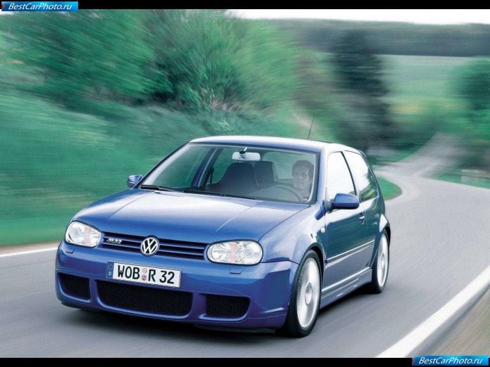 2002 Volkswagen Golf R32 - фотография 9 из 34