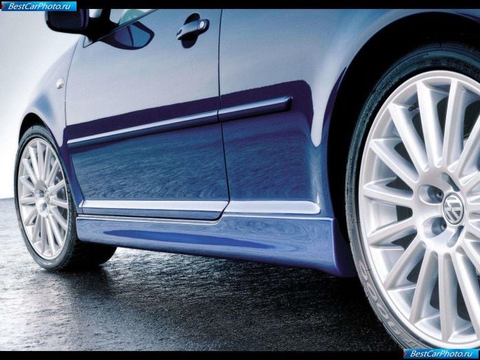 2002 Volkswagen Golf R32 - фотография 30 из 34 2002 Volkswagen Golf R32 - фотография 30 из 34