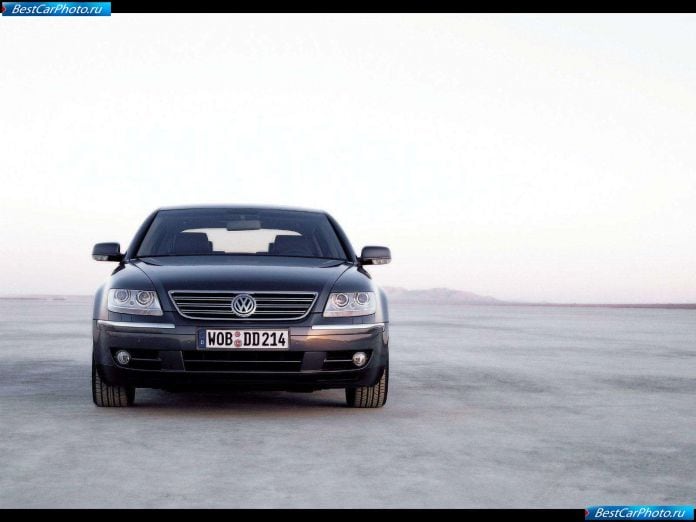 2002 Volkswagen Phaeton - фотография 38 из 107