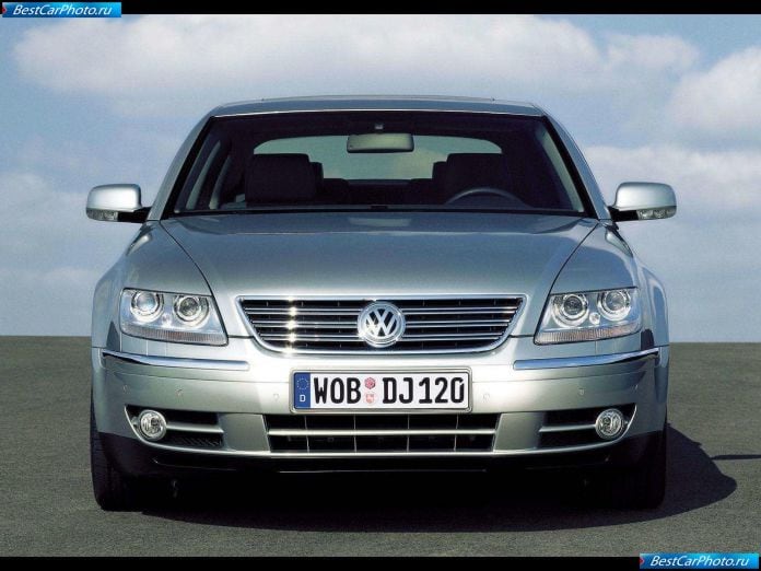 2002 Volkswagen Phaeton - фотография 45 из 107