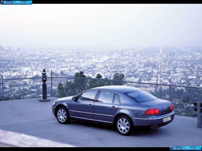 2002 Volkswagen Phaeton - фотография 62 из 107