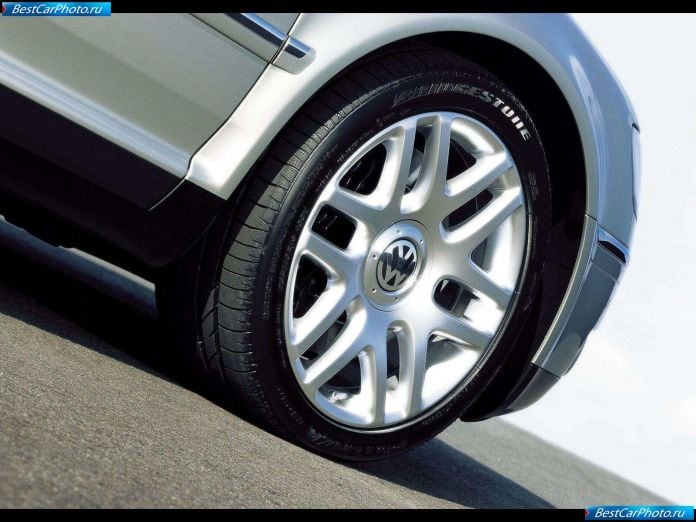 2002 Volkswagen Phaeton - фотография 86 из 107
