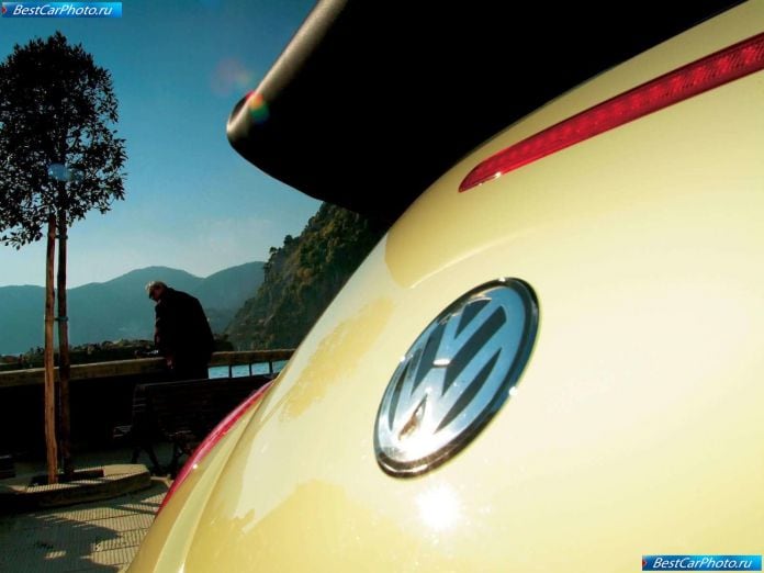 2003 Volkswagen New Beetle Cabriolet - фотография 74 из 102