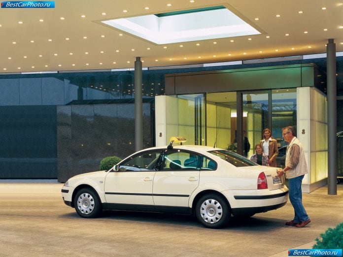 2003 Volkswagen Passat - фотография 6 из 8