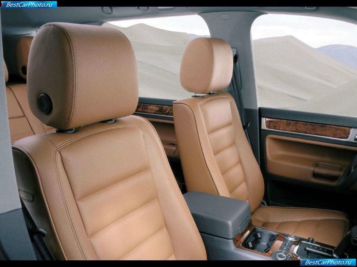 2003 Volkswagen Touareg - фотография 44 из 117