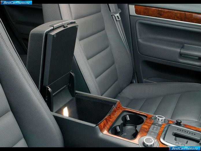 2003 Volkswagen Touareg - фотография 49 из 117