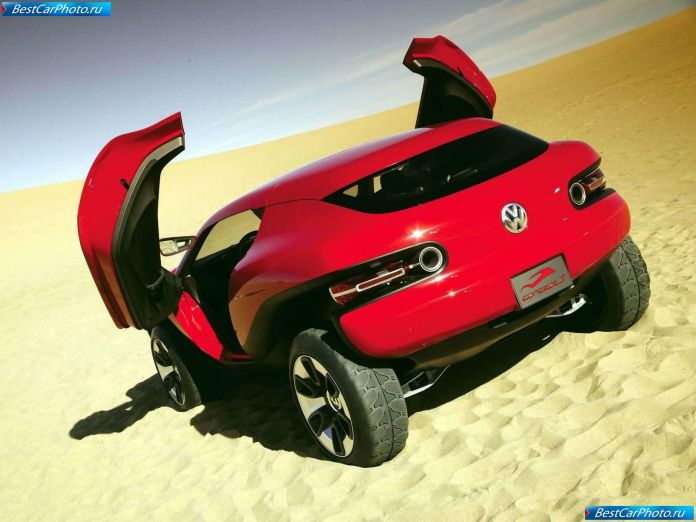 2004 Volkswagen Concept T - фотография 9 из 19