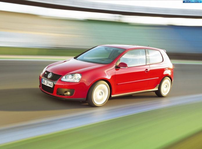 2004 Volkswagen Golf GTI - фотография 2 из 93 2004 Volkswagen Golf GTI - фотография 2 из 93