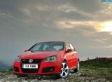 volkswagen_2004-golf_gti_1600x1200_009.jpg