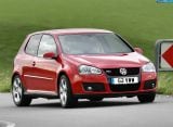 volkswagen_2004-golf_gti_1600x1200_011.jpg