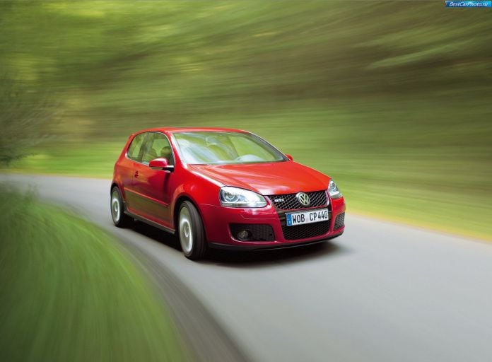 2004 Volkswagen Golf GTI - фотография 12 из 93