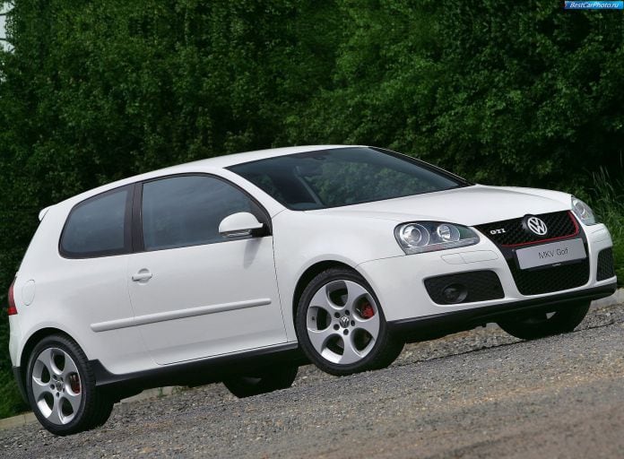 2004 Volkswagen Golf GTI - фотография 18 из 93
