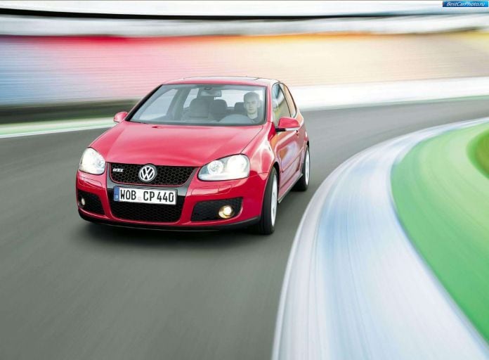 2004 Volkswagen Golf GTI - фотография 29 из 93