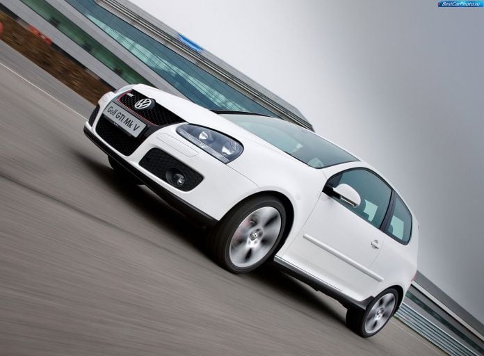 2004 Volkswagen Golf GTI - фотография 33 из 93