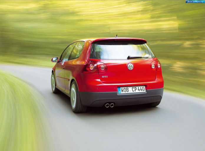 2004 Volkswagen Golf GTI - фотография 37 из 93