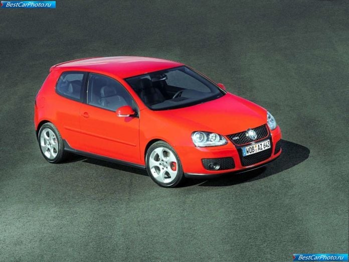 2004 Volkswagen Golf Gti 3door - фотография 18 из 52 2004 Volkswagen Golf Gti 3door - фотография 18 из 52