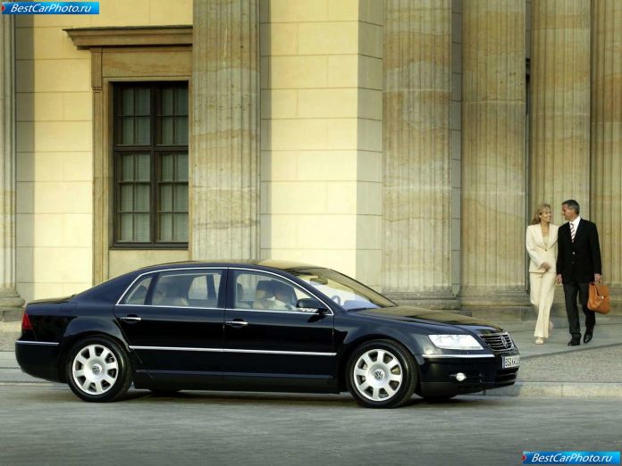 2004 Volkswagen Phaeton With Long Wheelbase - фотография 3 из 11