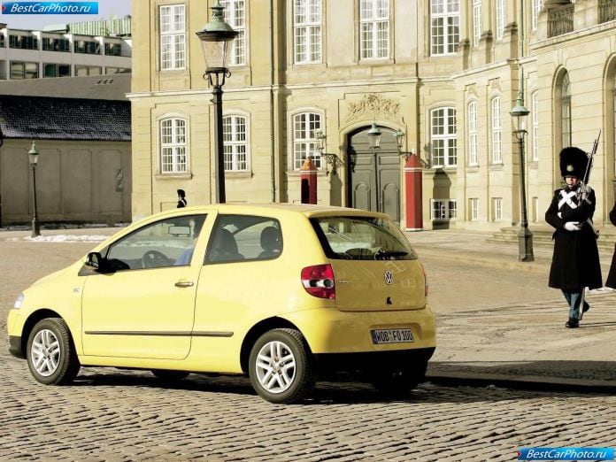 2005 Volkswagen Fox - фотография 35 из 65