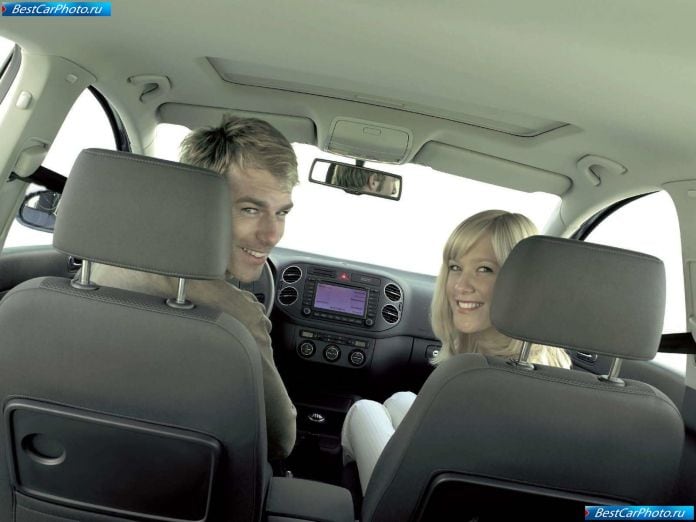 2005 Volkswagen Golf Plus - фотография 33 из 44