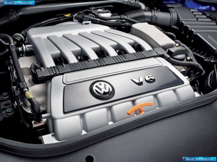 2005 Volkswagen Golf R32 - фотография 12 из 12