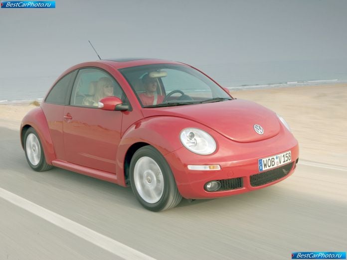 2005 Volkswagen New Beetle - фотография 7 из 43