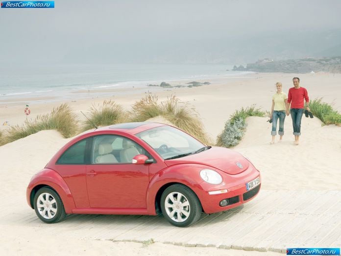 2005 Volkswagen New Beetle - фотография 9 из 43