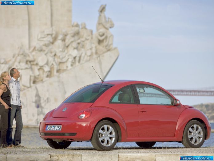 2005 Volkswagen New Beetle - фотография 27 из 43 2005 Volkswagen New Beetle - фотография 27 из 43